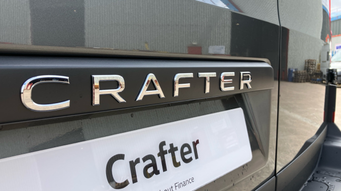 Volkswagen Crafter Cr35 Mwb Diesel Fwd 2.0 TDI 177PS Commerce Plus High Roof Van Auto - Image 24